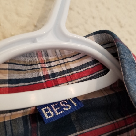 BEST Button-Up - Picture 4 of 5